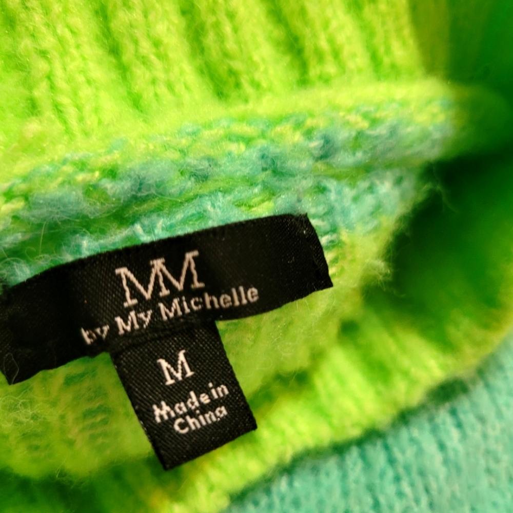 Sweater - Picture 3 of 5